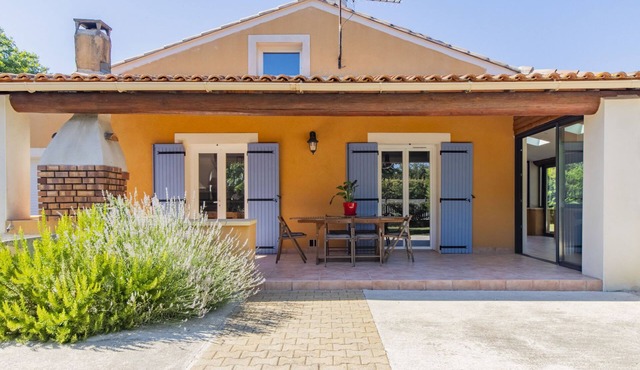 A l'Ombre du Soleil by Interhome in Monteux