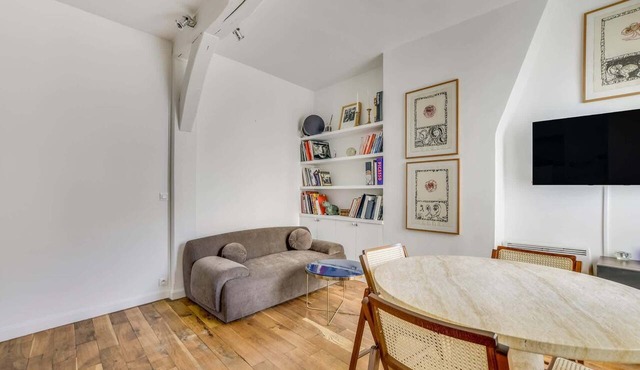 A Nice 1-BR in Saint-Germain