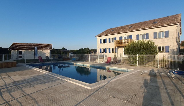 A peaceful retreat in the countryside, nestled between vineyards and the forest! - 16–17 people