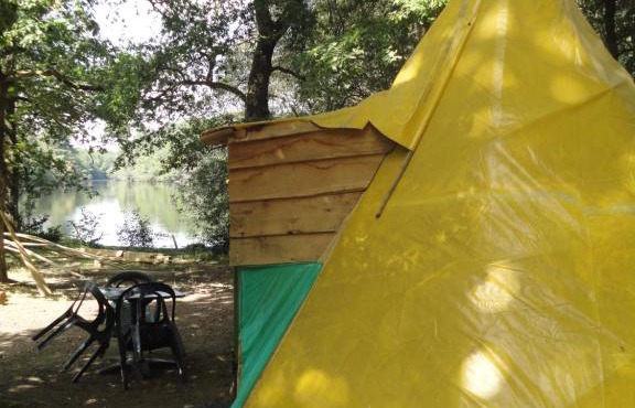 air naturel de camping moulin de malesse Tipi