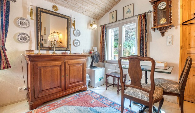 Apartment 'Le Clos Napoleon Bed Et Breakfast' with Shared Terrace, Shared Garden and Wi-Fi