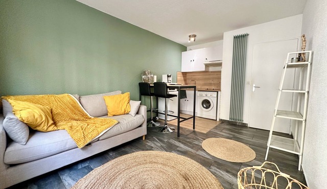 Apartment studio carré d'or Paradis 8ème