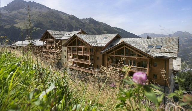Appartement de Famille Près des Pistes | Accès Piscine Intérieure + Spa Sur Place