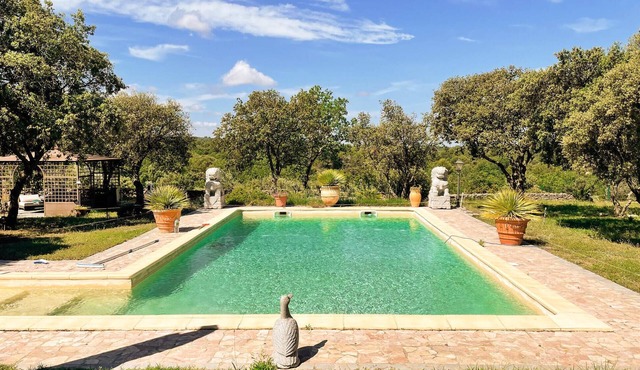 Awesome home in Venasque