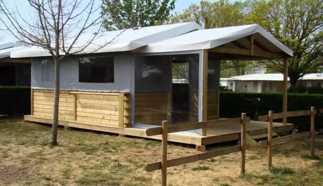 B30 Canvas Lodge, 2 bedrooms, bathroom, sleeps 4