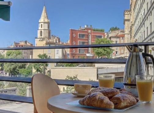 Balcony on the true Marseille