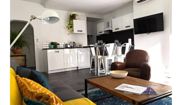Beautifully Bright Apartment in Old Town Saint-Tropez