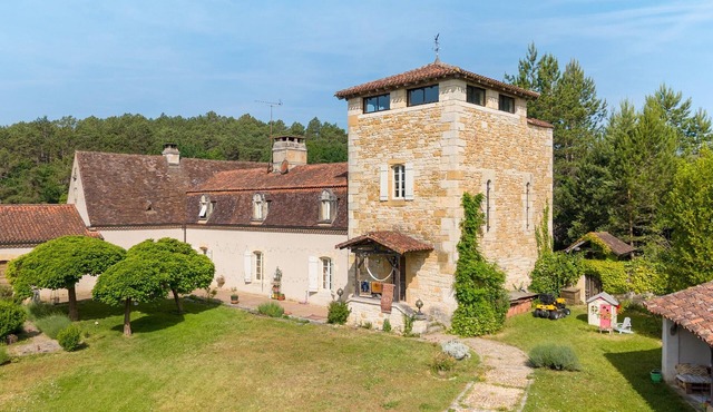 Bed & Breakfast - Les Jardins de la Beylie in Château-l'Évêque
