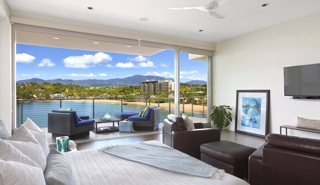 Breathtaking Oceanfront Suite @ Kalapaki Bay in Lihue