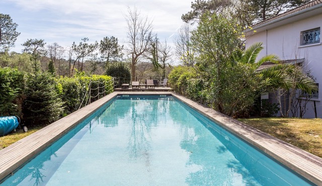 Bright, friendly and modern villa close to Biarritz