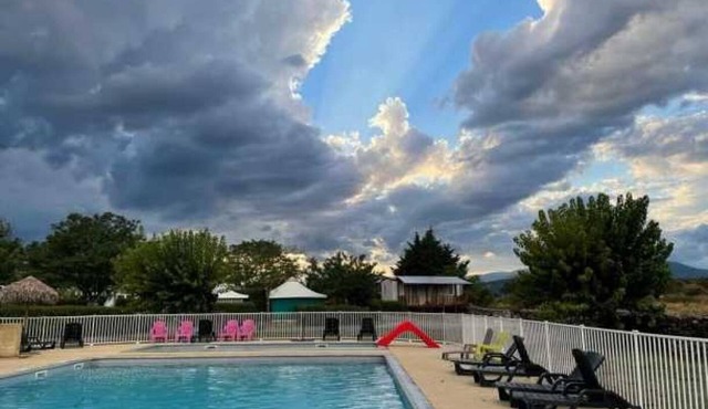 Camping 3 étoiles - Piscine - eeeehb