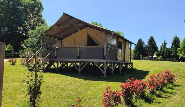 Camping Ushuaïa Villages Le Bois Coquet * - Canvas Bungalow Bali - 2 bedrooms - 32m² (without bathrooms) 5 people