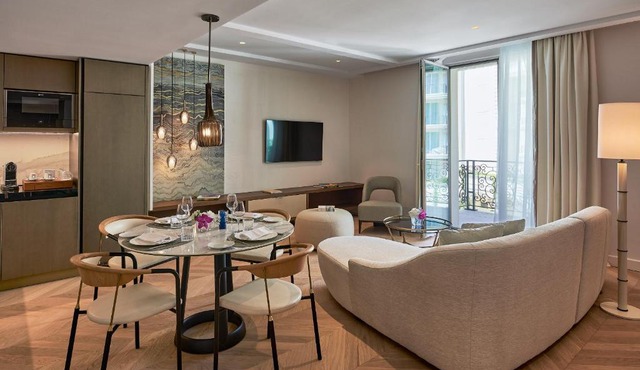 Carlton Cannes, a Regent Hotel