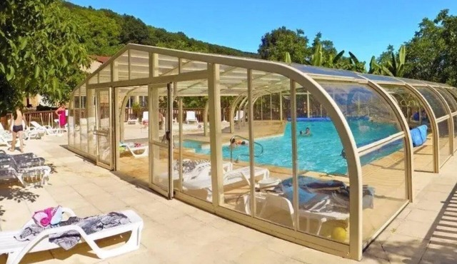 Chalet 2 étoiles - Piscine - ccbgabb