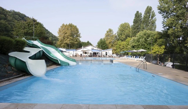 Chalet 4 étoiles - Piscine - ccbfhch