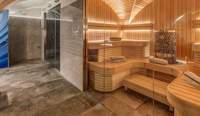 Chalet, Ground floor, sauna, hammam, terrace, balcony, fireplace or stove, tv, 500m²