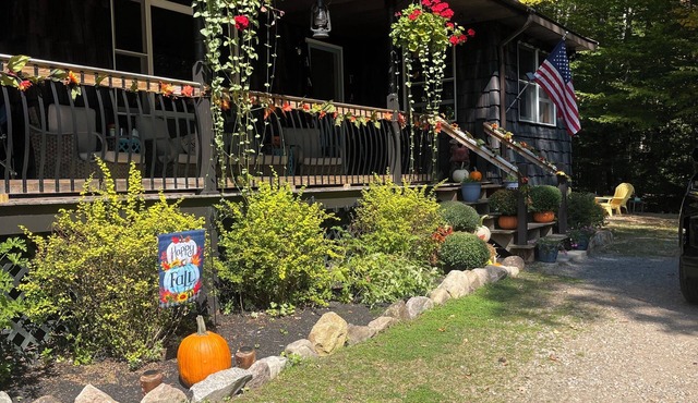 Charming Adirondack Cabin for Rent – Your Perfect Escape in the Heart of Nature in Old Forge
