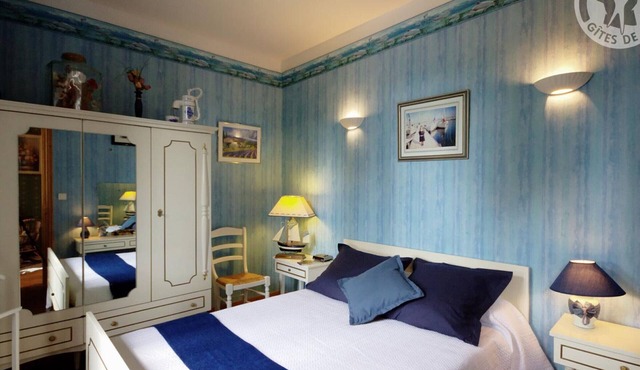 Charming Cottage with Terrace and Garden, Pets Welcome