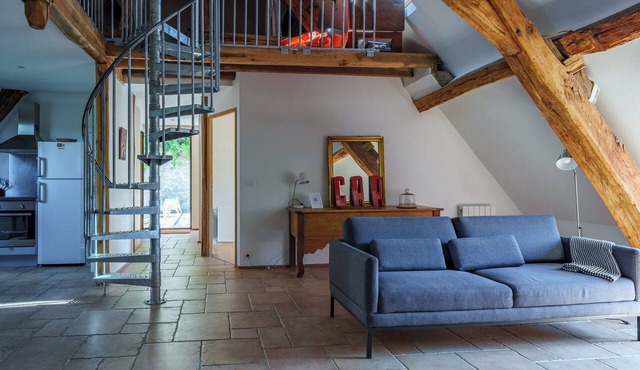 Charming duplex with a pool near Amboise, sleeps 5 (including 1 baby)