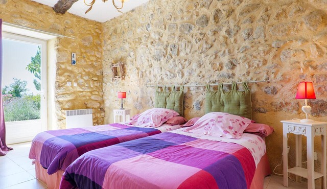 Chez Bacchus - Syrah Room with Private Terrace and Wi-Fi