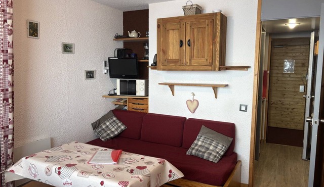 Cosy studio in Plagne Villages at the foot of the slopes in PLAGNE VILLAGE