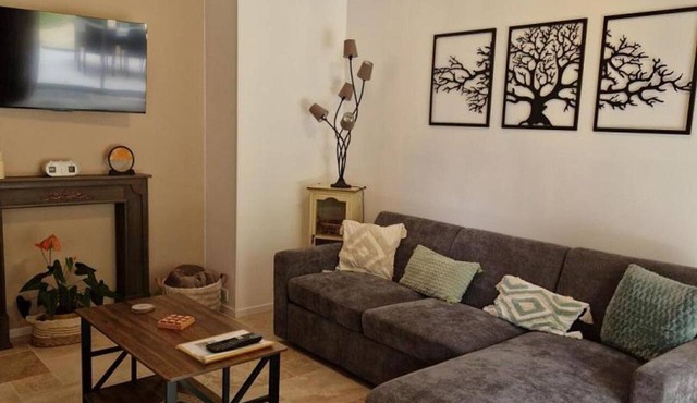 Cottage in Périgord with private spa and wifi