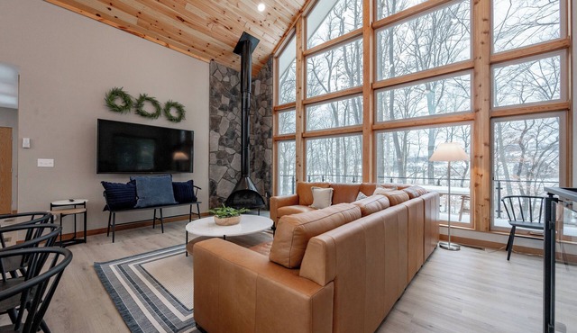 Dog Friendly Luxe Deep Creek Stay w/Indoor Pool in Swanton