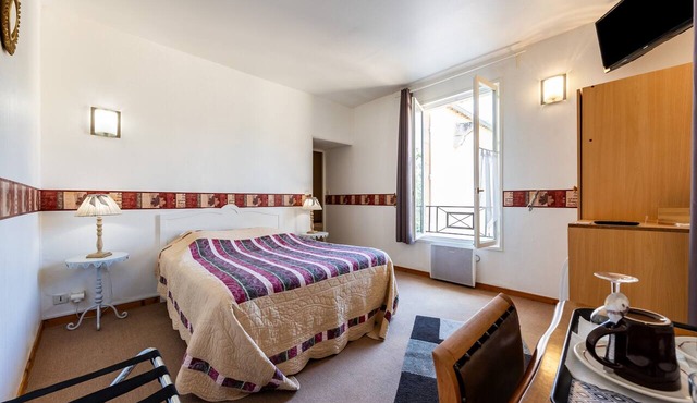 Double Room - Les Logis de la Tourelle