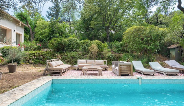 FAMILY HOME IN 6,000 M2 FOREST PARK SWIMMING POOL 4BEDROOM 3BATHROOM