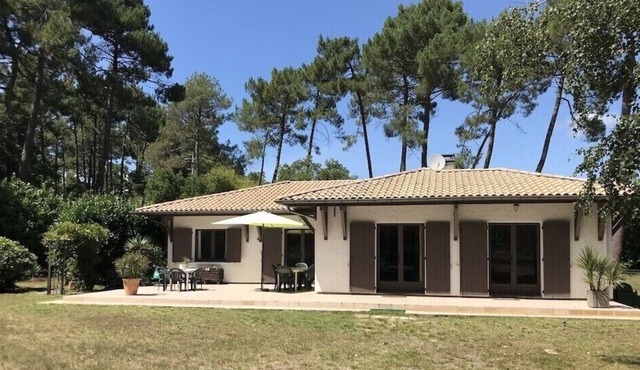 Family house with arge garden - peaceful & close to Arcachon Bay - sleeps 6