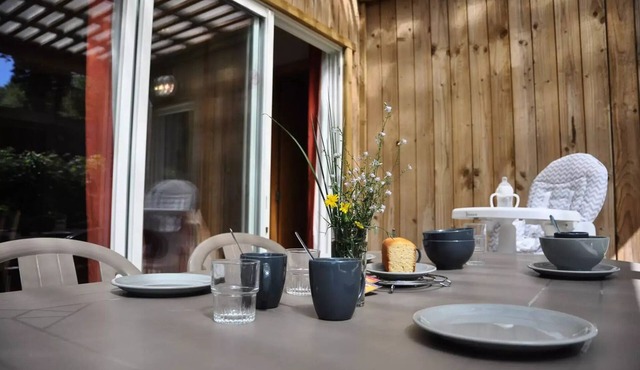 Flower camping de Rouffiac * - Chalet Premium Nature 41 m2 - 3 bedrooms 8 people