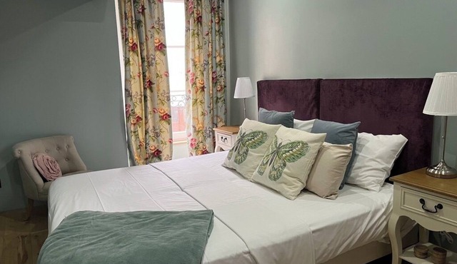 Four beautiful rooms above an Artisan Bakery in Flavigny-sur-Ozerain, heaven