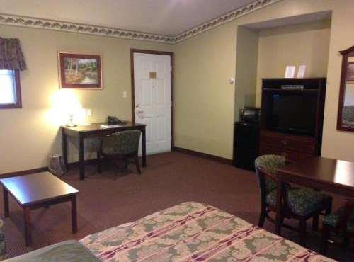 Fred's Inn Restaurant & Lodging in Norwich
