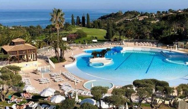 French Riviera Grand Resort Oasis - Cap Estérel: Sea, Pools & Mountains