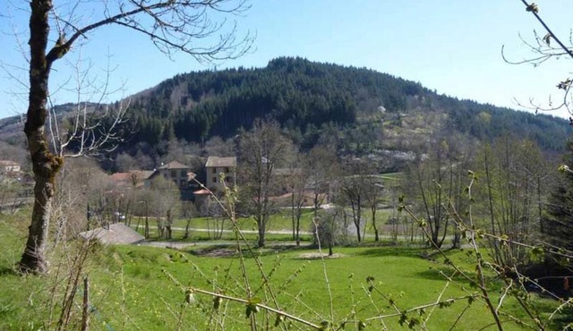 Gîte charmant 5 pers. à Saint-Vert: nature, calme, proche rivières et sites touristiques - FR-1-582-223