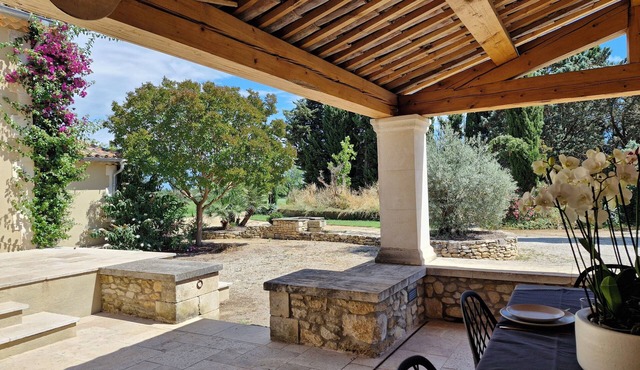 Gite in the heart of the Alpilles - lemasdeslauriers@gmail.com