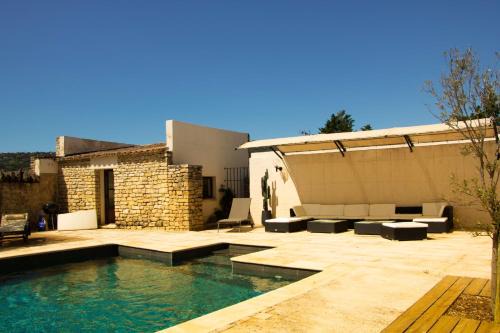 Gordes - Luberon Charming house with private pool exclusive access