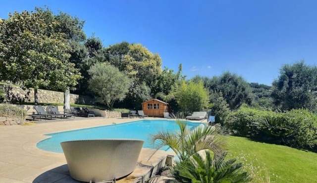 Green pool villa.