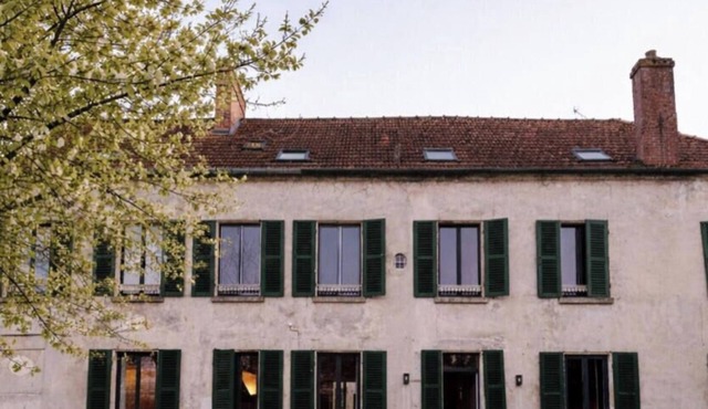 Harmony Homes | Le Plessis-Placy - Near Disneyland, Pool & Games Room