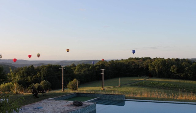 Holiday home 15 km from Sarlat, quiet, beautiful panorama, well located