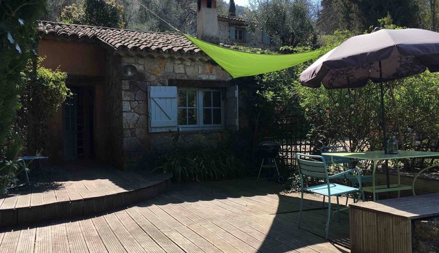 Holiday Home 'Le Cabanon Vue Sur La Vallée' with Balcony and Wi-Fi