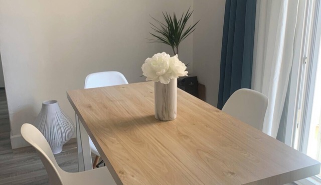 Homerez - Apartment in Vitrolles