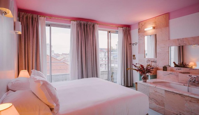 HOTEL AMOUR NICE