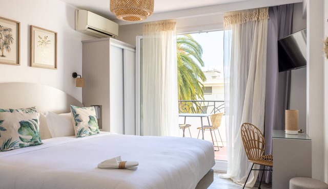 Hotel La Villa Juan Beach