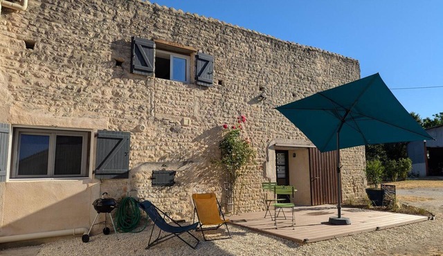 House with parking - Unique Charentaise property