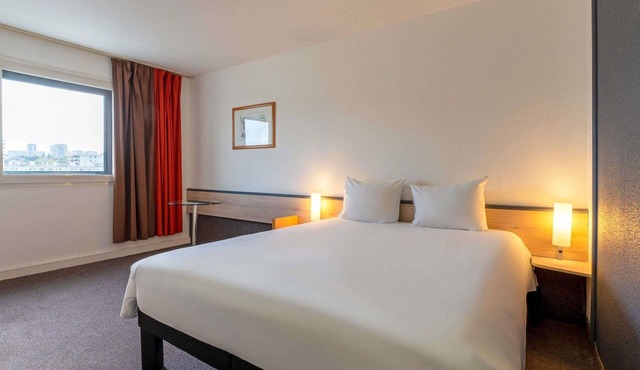 ibis Paris Pantin Eglise in Pantin