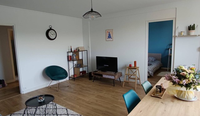 La Canopée Berruyère - Appt 8 personnes in Bourges