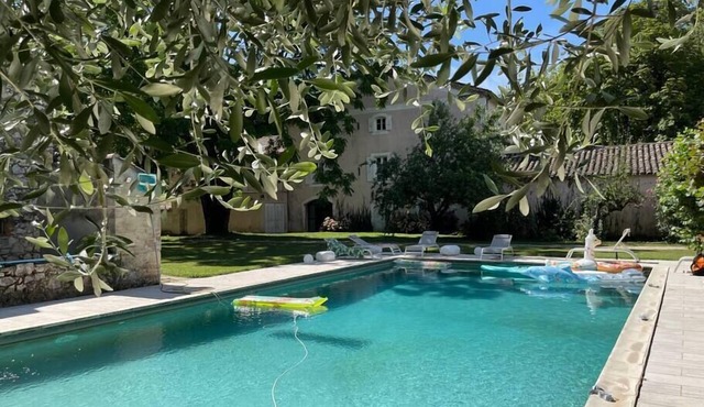 La Gallée: Very large family home in Savasse