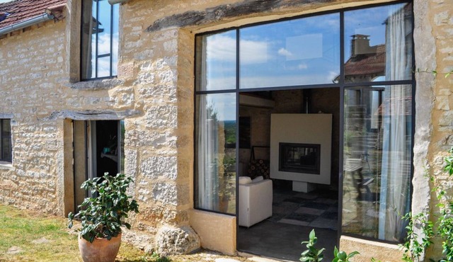La Grange - Cottage that overlooks miles of woodland