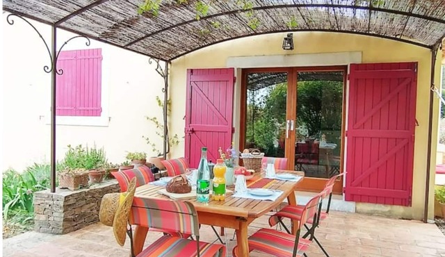La Petite Provence au Beausset between land and sea